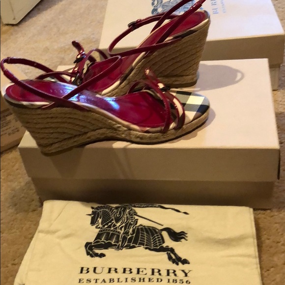 Burberry wedge sandal, worn once. Raspberry . - Picture 3 of 7